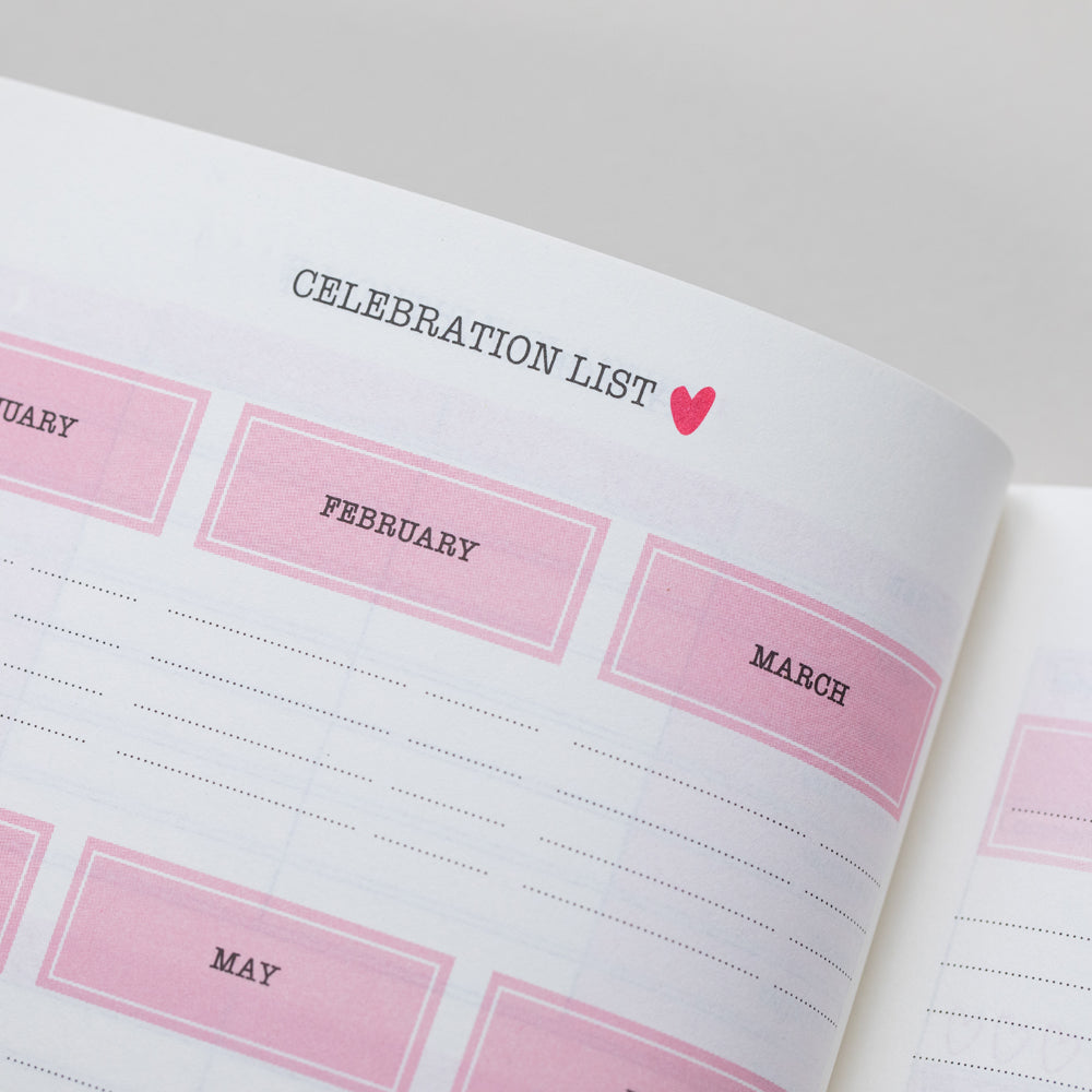 Matilda Moo | 2027 Diary - A5 Weekly Planner | Week-to-View in Mint