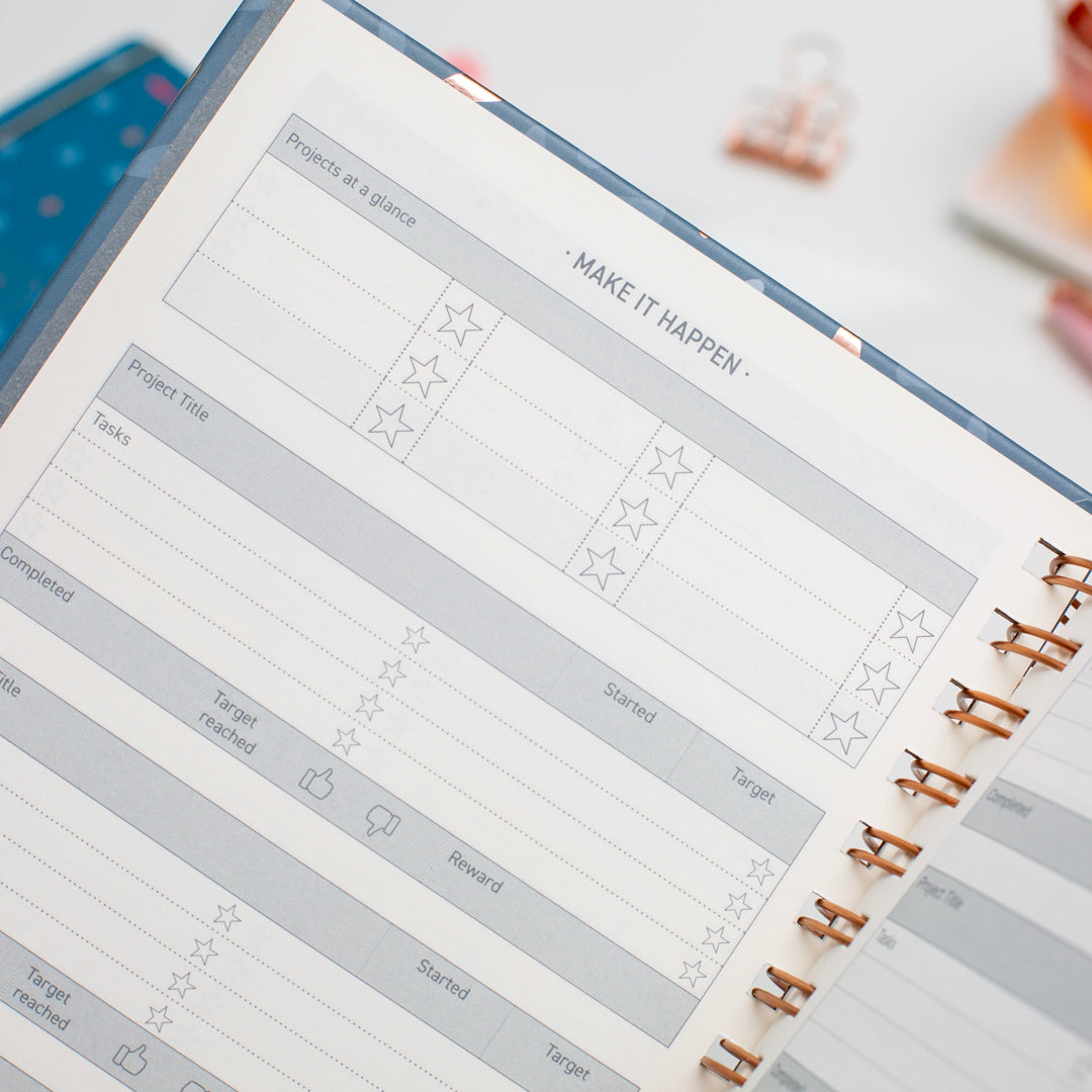 Matilda Myres | 2027 Diary - A5 Daily Planner with Rose Gold Wiro | Day-to-Page in Grey